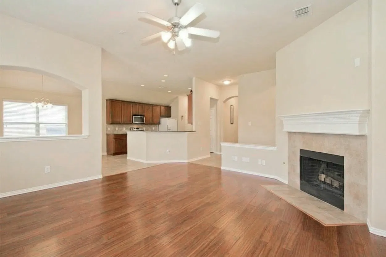 4 bed, 3134 sqft, $3,000 — Photo 3