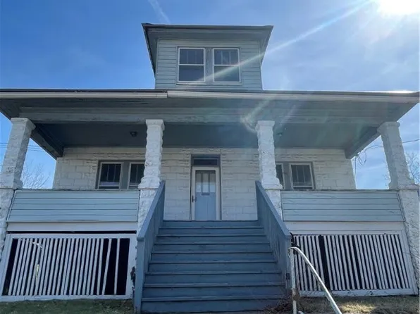 414 Keystone Dr, New Kensington, PA 15068