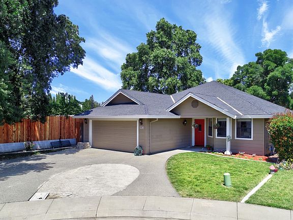 2nd image of 1381 Pear Pl