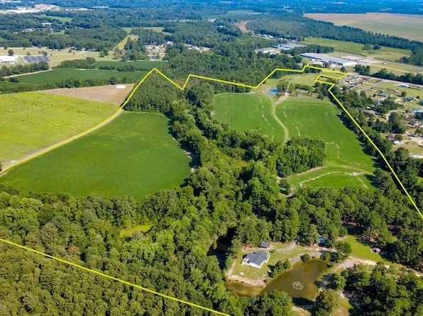 3542 Blue Bird Pl, Mullins, SC 29574