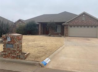 1104 E Stephanie Ln, Altus, OK 73521