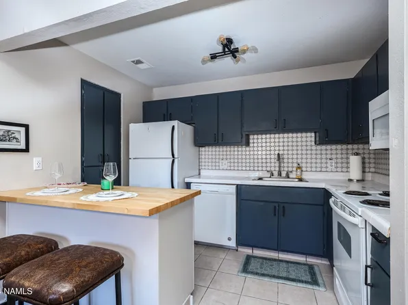1200 S Riordan Ranch St APT 125, Flagstaff, AZ 86001
