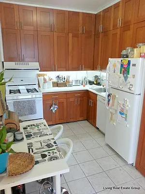 Rented by Living New York | media 35