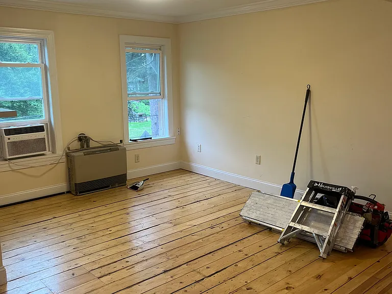 13 Maple St — Photo 5
