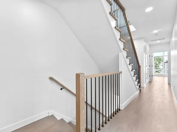 230 Grant Avenue image 13 of 45