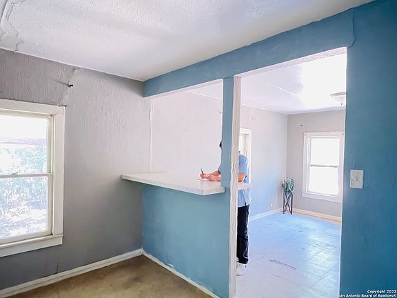5th image of 206 Tampa Ave