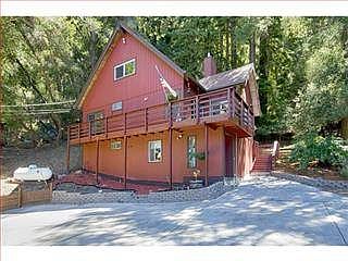 3rd image of 2568 Redwood Dr