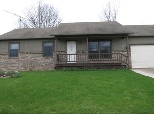 218 W Jonathon Dr, Almont, MI