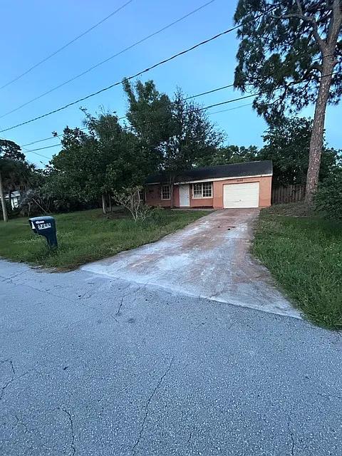 3 bed, 1345 sqft, $2,300 — Photo 4