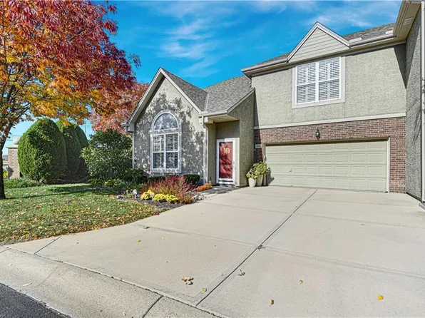 15844 W 62nd St, Shawnee, KS 66217