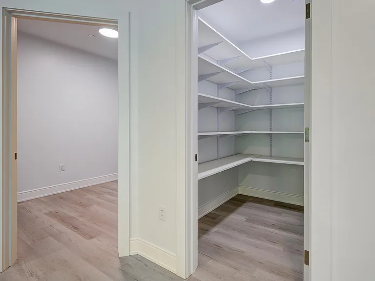 2059 Lafayette Rd #202 — Photo 13