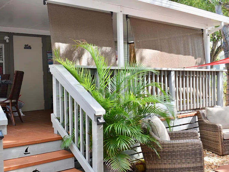 21 Oleander Dr — Photo 1