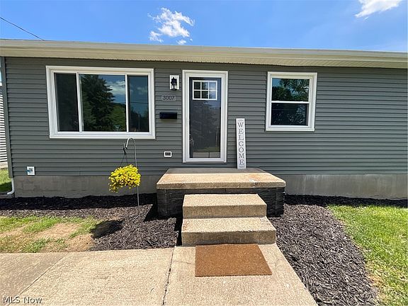 2nd image of 3007 Charles St