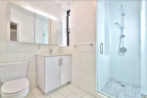 Rented by REAL New York | media 21