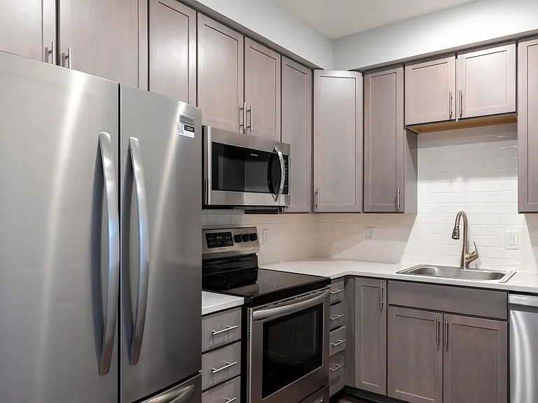 The Irving Apartments — Photo 27