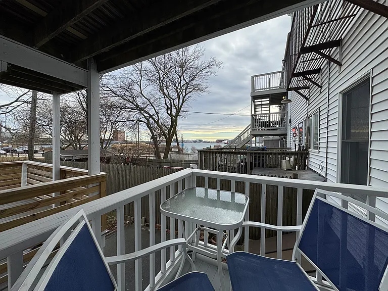 50 Jeffries St #2 — Photo 24