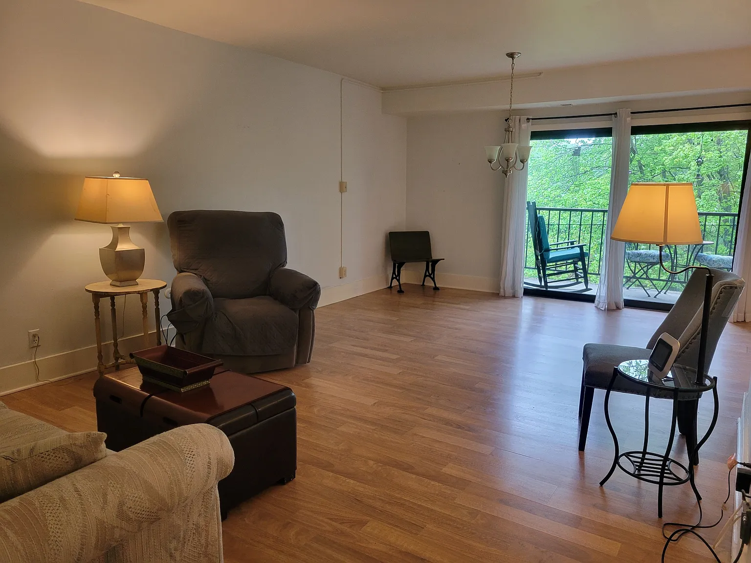 2 bed, 1170 sqft, $1,795 — Photo 3