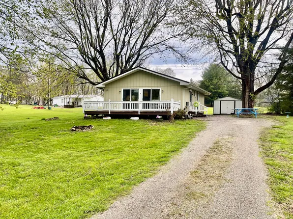 11415 Highland Hills Dr, Hillsboro, OH 45133