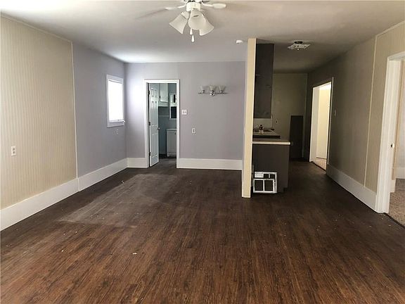 2nd image of 839 Savage Ln APT C
