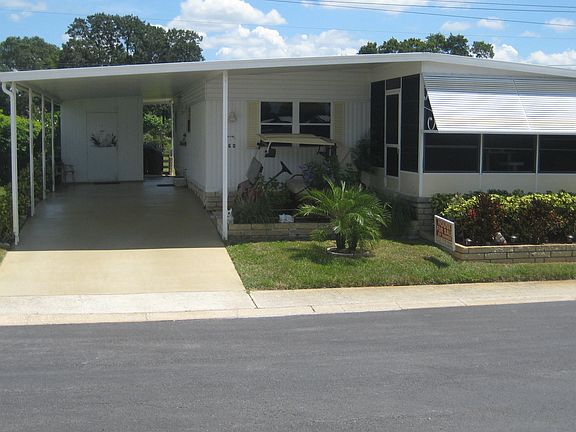 2nd image of 60 Tanglewood Dr
