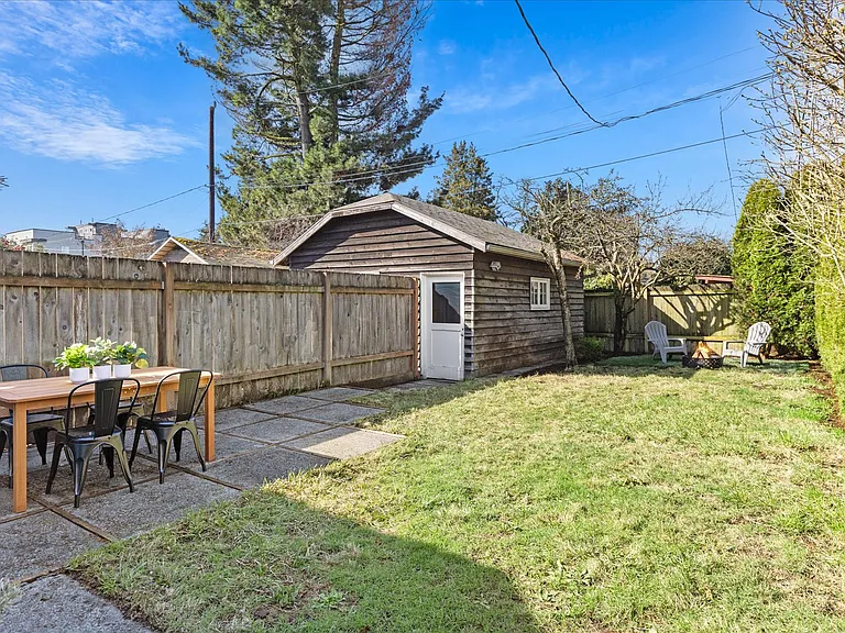 10331 Stone Ave N — Photo 10