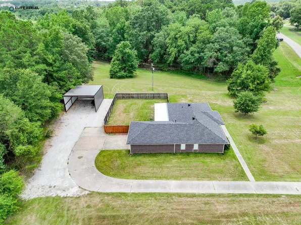 155 Shady Lk, Kilgore, TX 75662