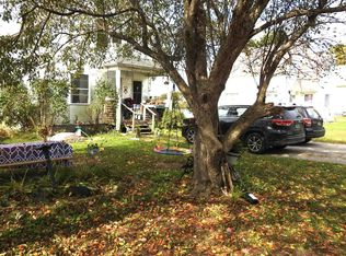 59 High St, Sheldon, VT 05483