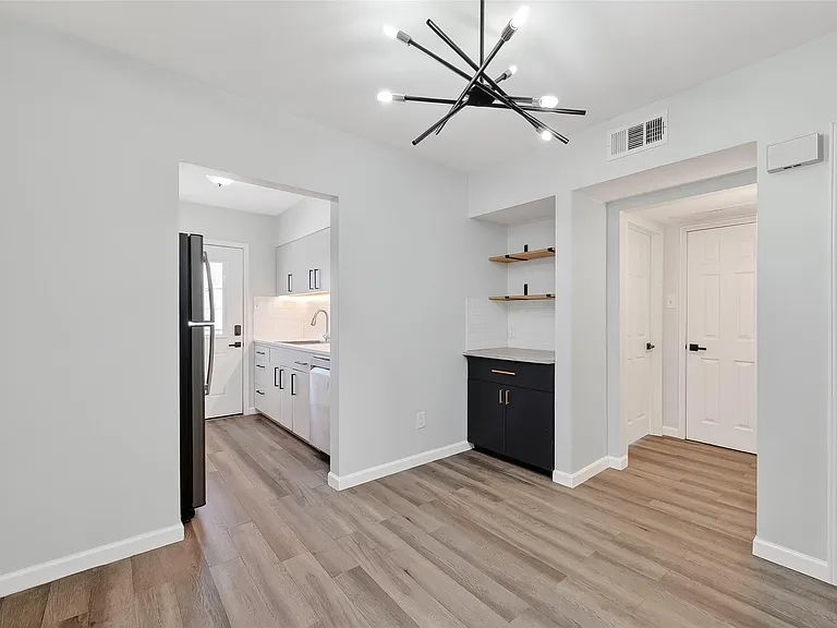1811 Stoney Brook Dr #91 — Photo 8