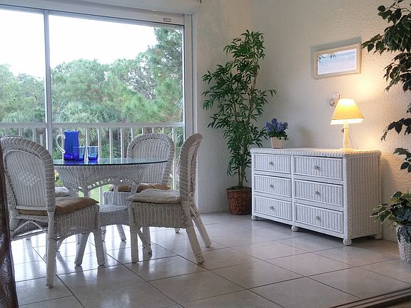 10 X 30 SPACIOUS LANAI