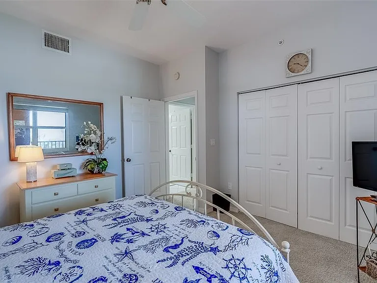 16700 Gulf Blvd #624 — Photo 35