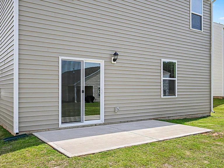 146 Falling Up Ln — Photo 18