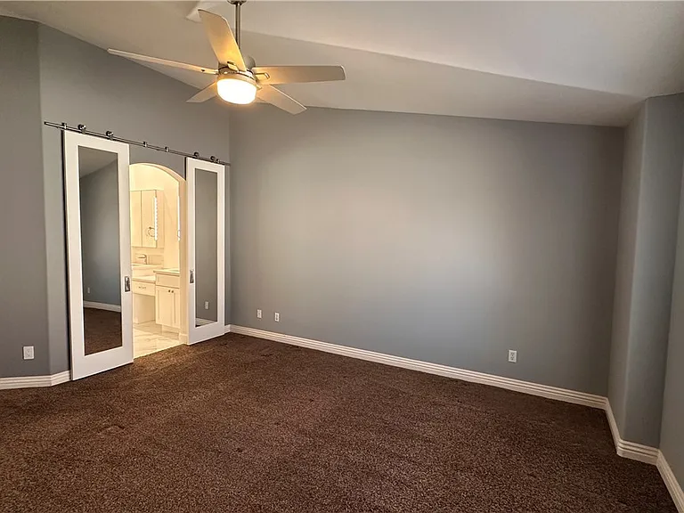5268 Island Chain Rd — Photo 25