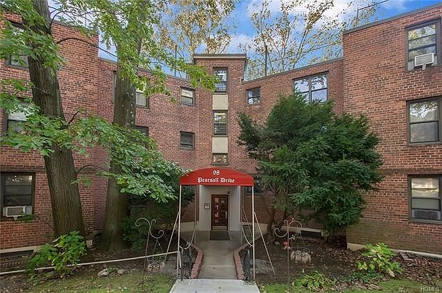 1st image of 98 Pearsall Dr APT 2F