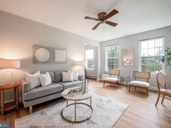 715 S Washington St, Alexandria, VA 22314