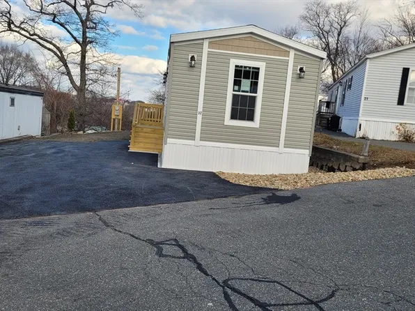 161 Newbury St #32, Peabody, MA 01960