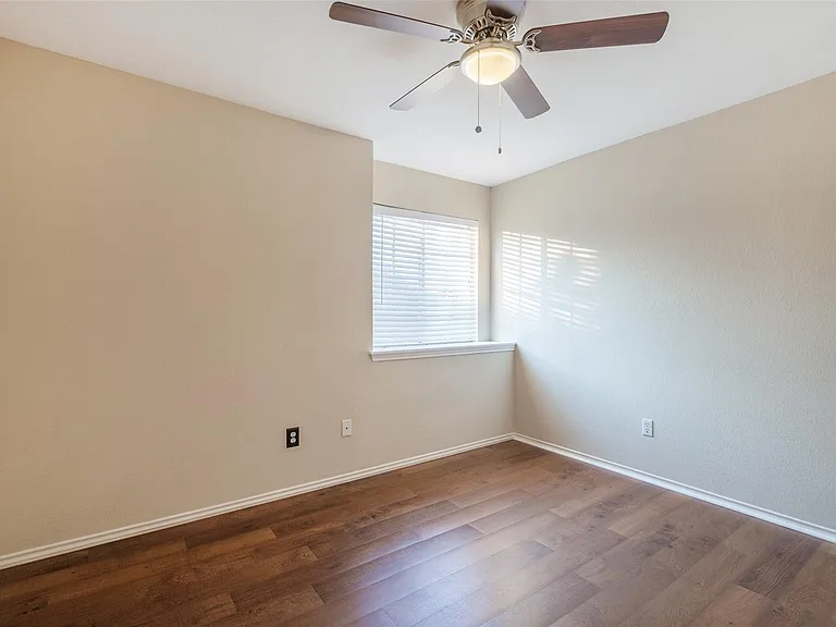 7700 Portland Trl — Photo 21