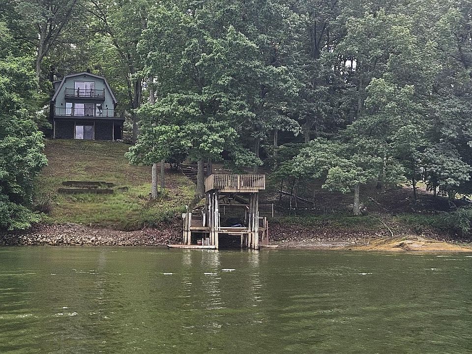 1st image of 67 Overlook Rd