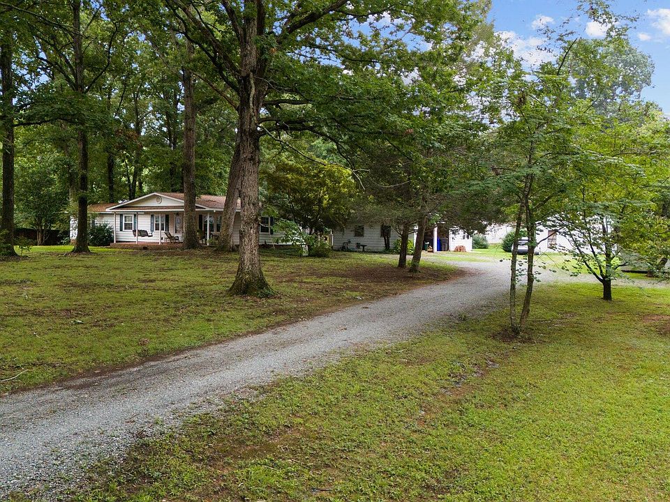 1st image of 418 Oakdale Dr