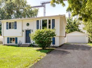 121 Bullard St, Poplar Grove, IL 61065