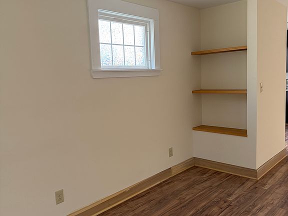 3rd image of 2638 Hampshire Rd APT 2