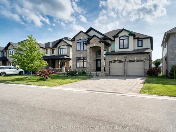1258 Silverfox Dr, London, ON N6G 0V8