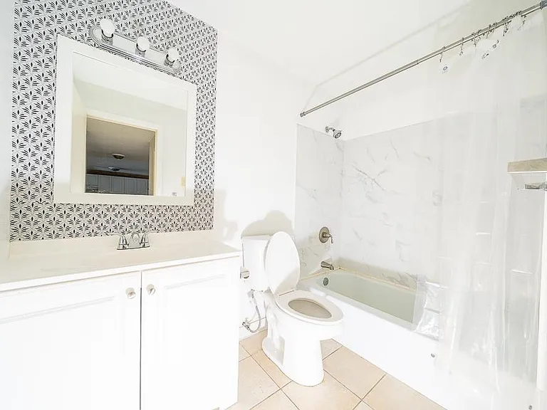 1 Charleston Ave #7 — Photo 3