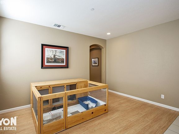 2nd image of 2574 Allen Cir