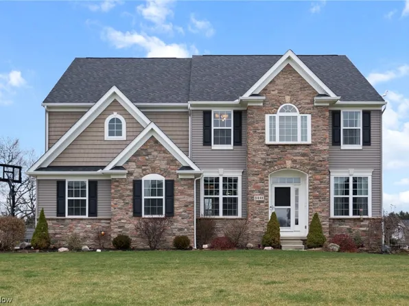 5441 Drayton Hall, Valley City, OH 44280