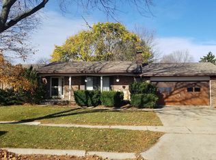 1435 Cedarwood Dr, Flushing, MI 48433