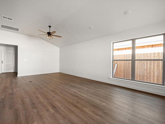 5th image of 13831 Gary Ave