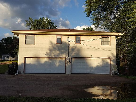 2nd image of 737 3rd St