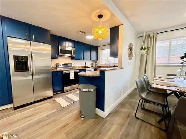 1825 Griffith Ave, Las Vegas, NV 89104