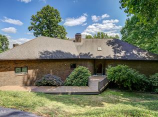 3613 Honeywood Dr, Johnson City, TN 37604