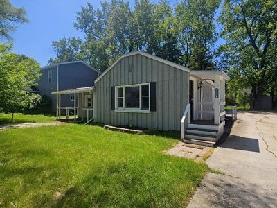 6068 Grove Ave, Grand Blanc, MI, 48439
